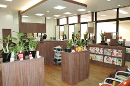 埼玉県　狭山市 SAMSARA,bee 美容師